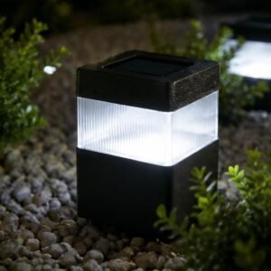 Lampa solara LED pentru gradina – Iluminare exterior, rezistenta la intemperii/NEAGRA